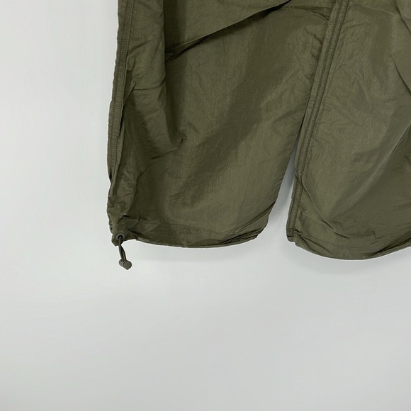 Luxe to kill NWT women’s parachute pants 2 - Picture 2 of 9